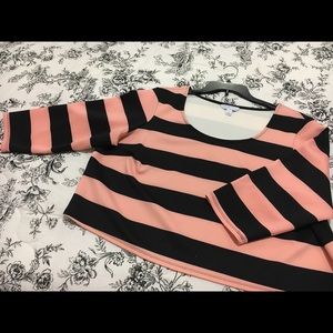 ASHLEY NELL TIPTON Crop top/ women / size 1X